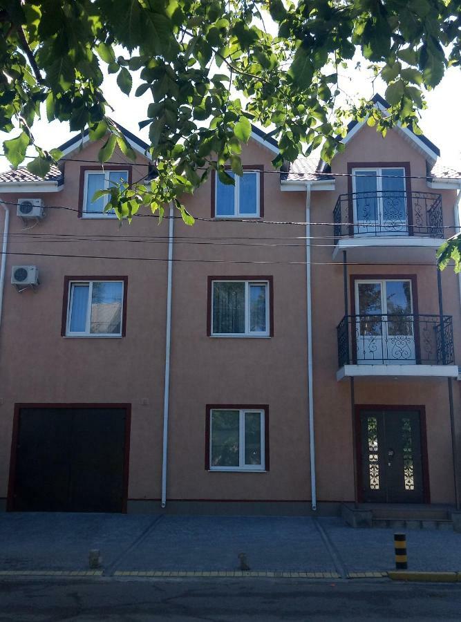 Apartment On Komarova 29 вулиця комарова 29 *